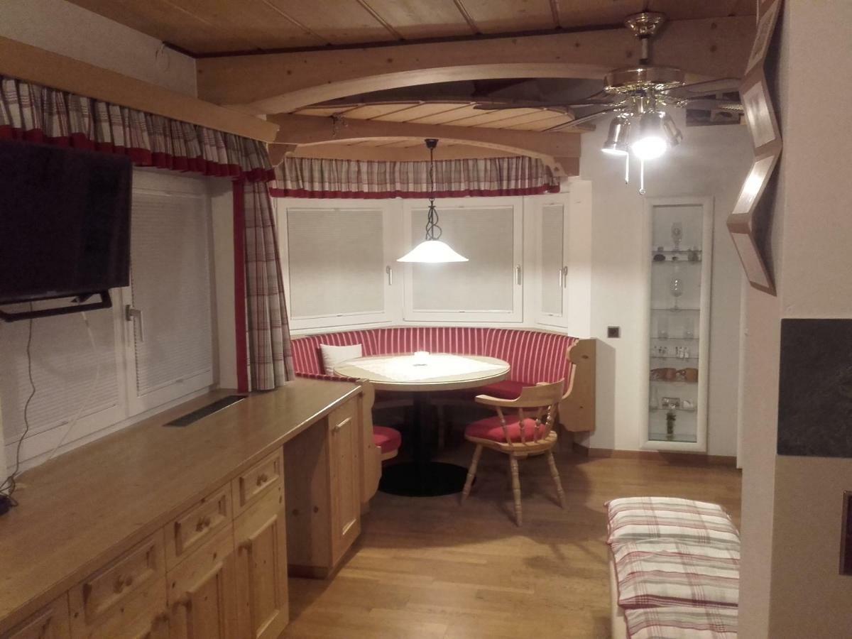 הוילה ווירגן Chalet Rustikal מראה חיצוני תמונה